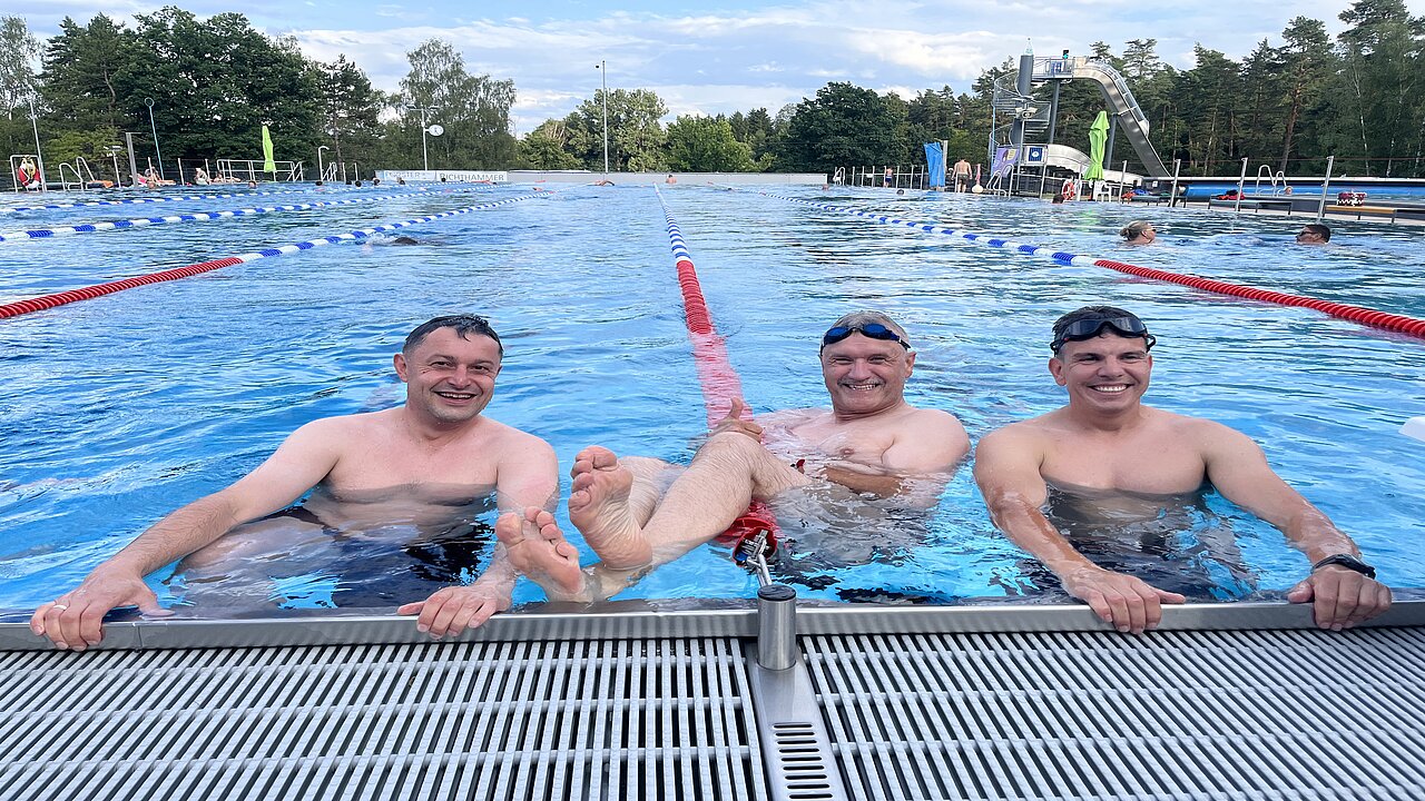 24 Stunden Schwimmen im Schätzlerbad für einen guten Zweck CSU