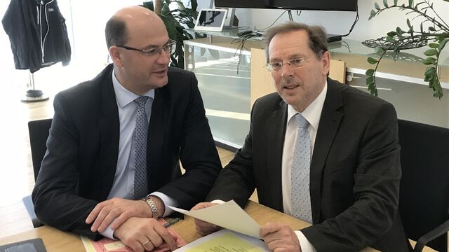 Finanzminister Albert Füracker, MdL, und Stimmkreisabgeordneter Hans Herold, MdL